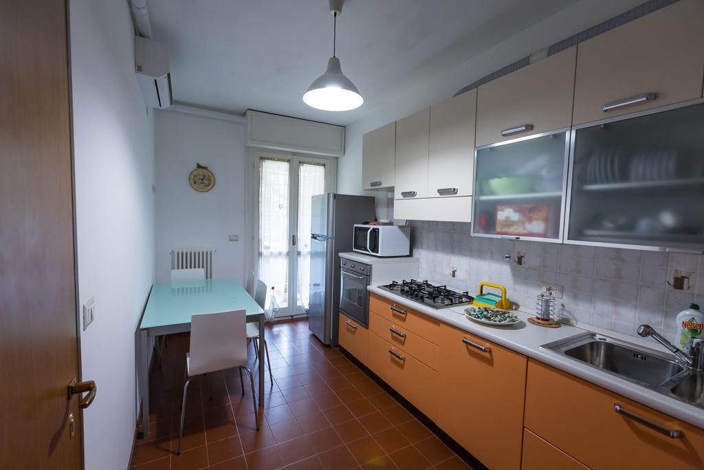 Bolognina Central Apartment Bologna Ngoại thất bức ảnh