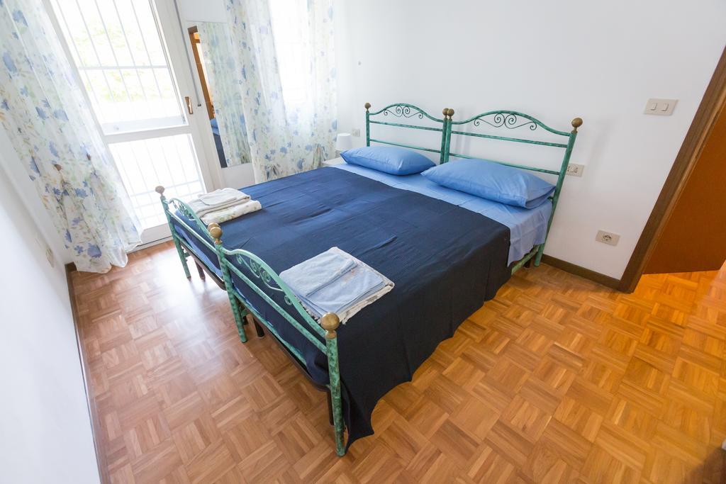 Bolognina Central Apartment Bologna Ngoại thất bức ảnh
